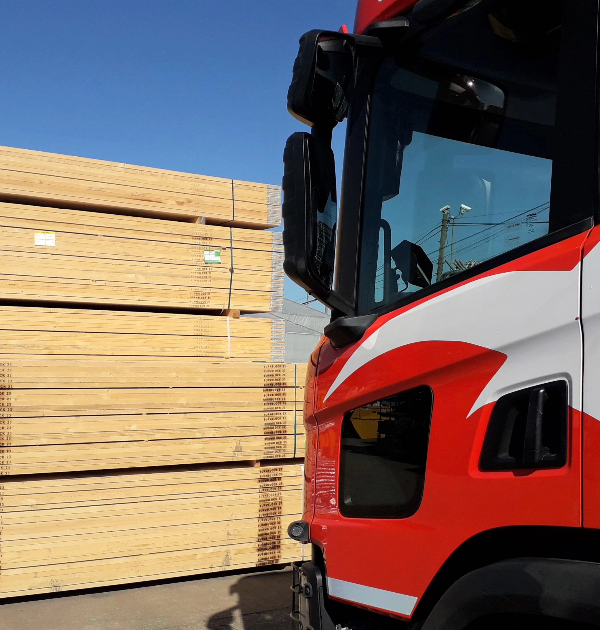 We supply and deliver our scaffolding and access equipment worldwide.